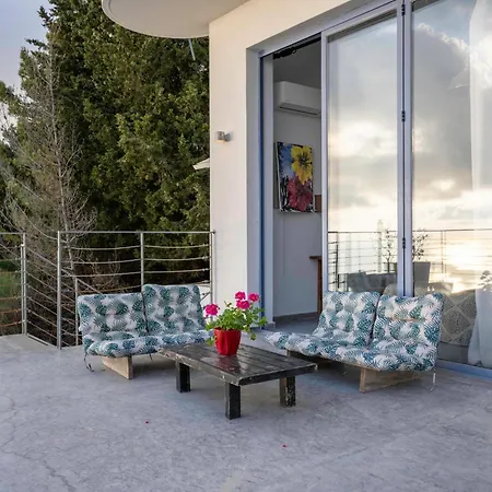 Serenity Boutique Athánion