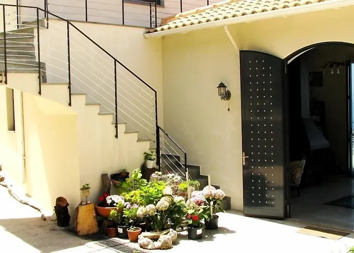 Serenity Boutique 3* Atháni